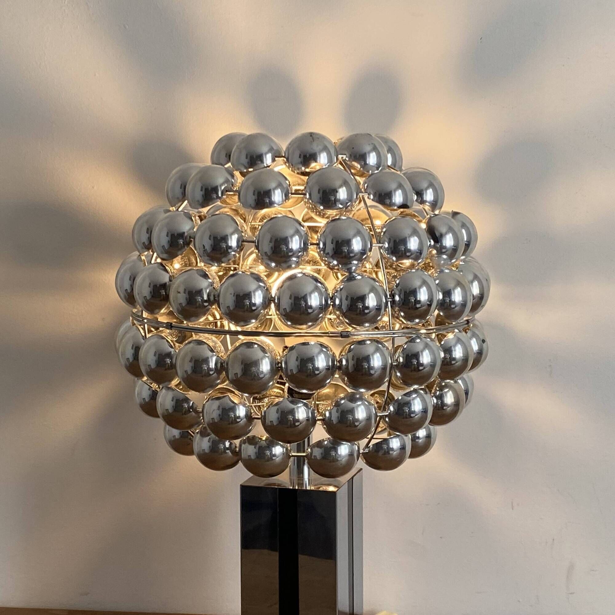 Kinetic lamp. 1970. Space age.