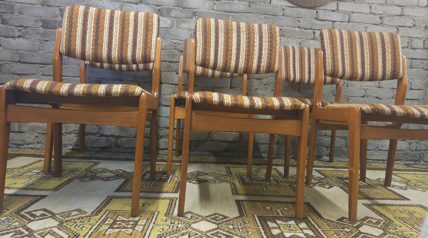 Set of 6 vintage Scandinavian chairs from the 1970s