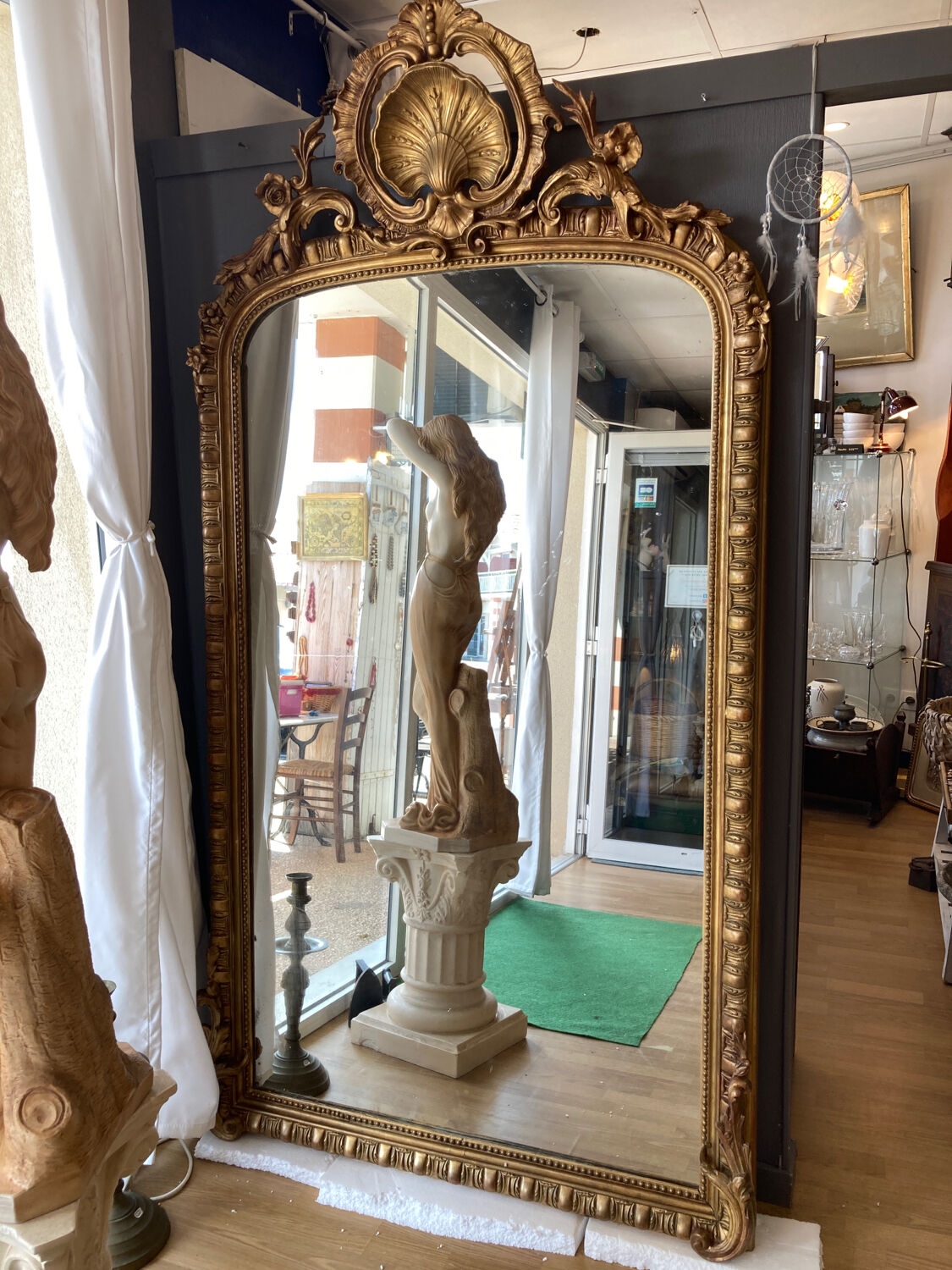 Golden mirror high 2m old