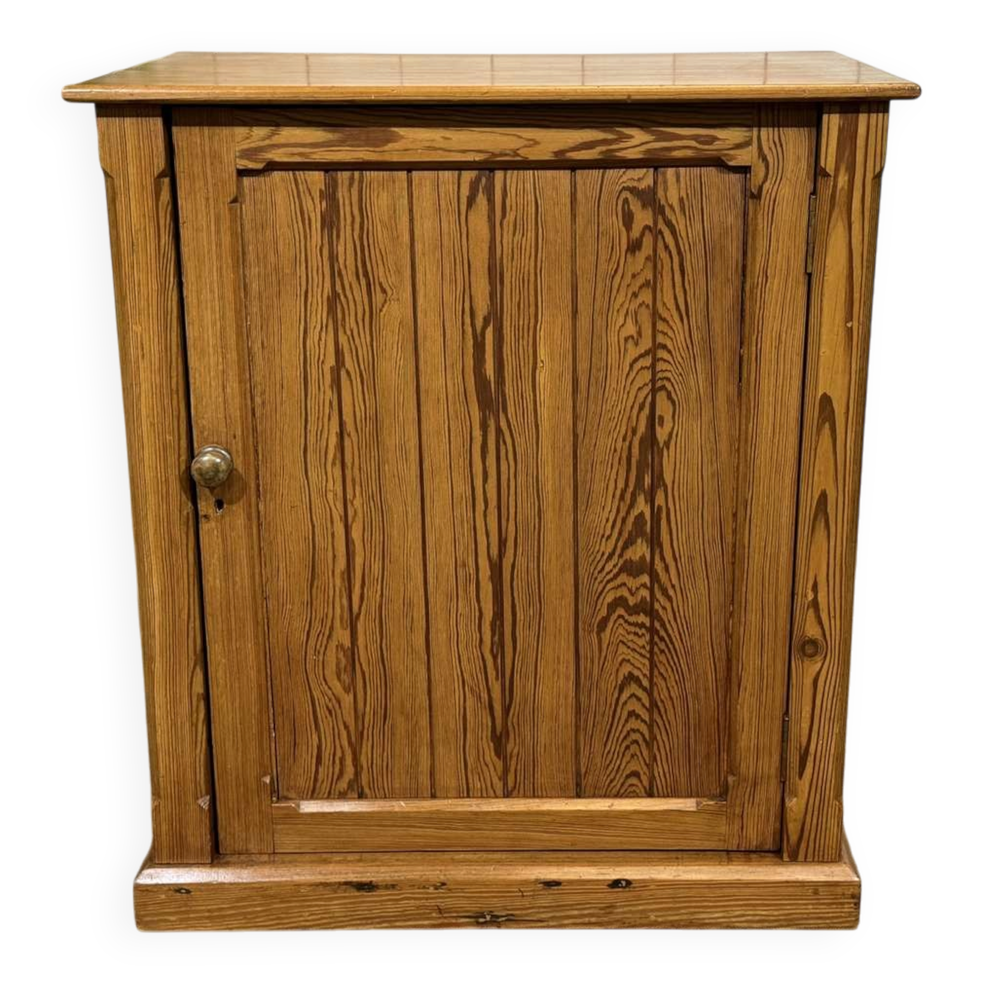 Buffet 1 door English early 20th century in pitch pine.