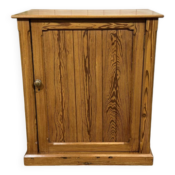 Buffet 1 door English early 20th century in pitch pine.