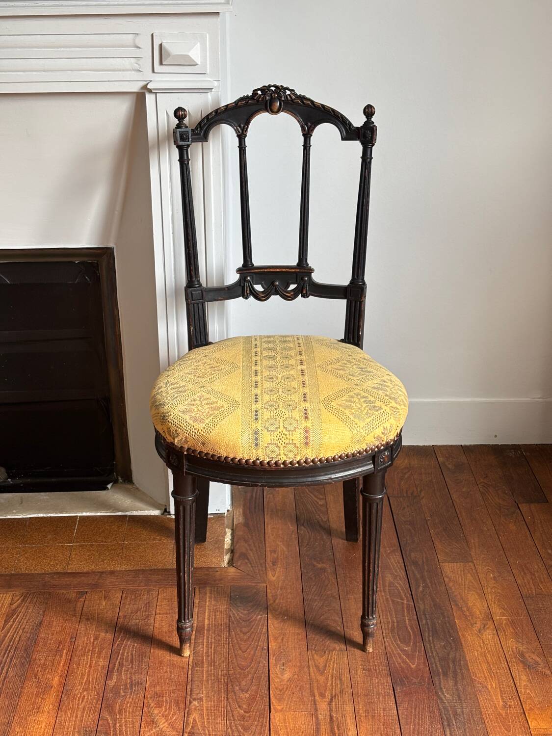 Napoleon III chair