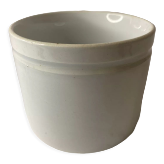 Porcelain jam pot