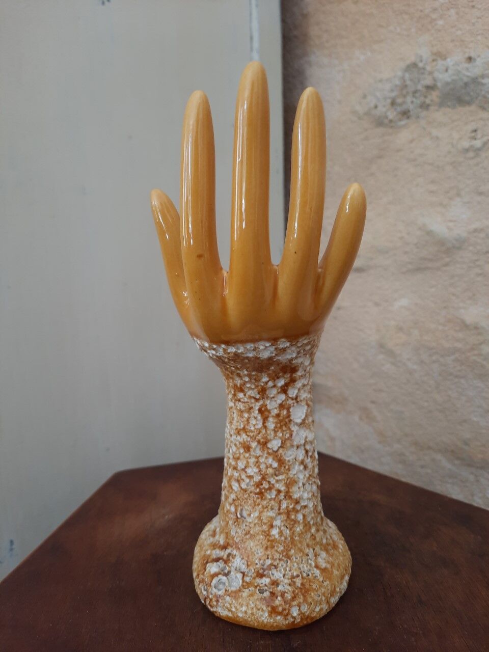 Hand vintage soliflore ring