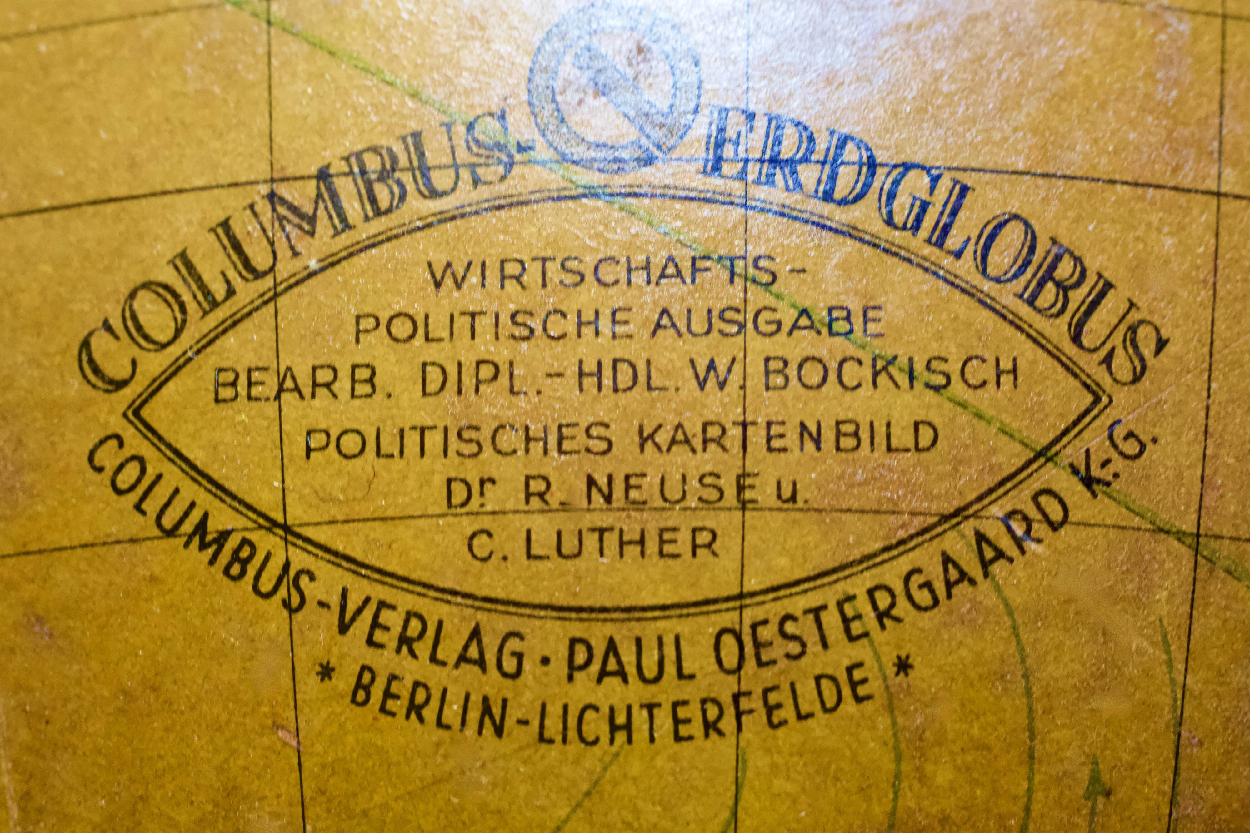 Columbus globe. Edited by Oberrealsch uldirektor Dr. R. Neuse.