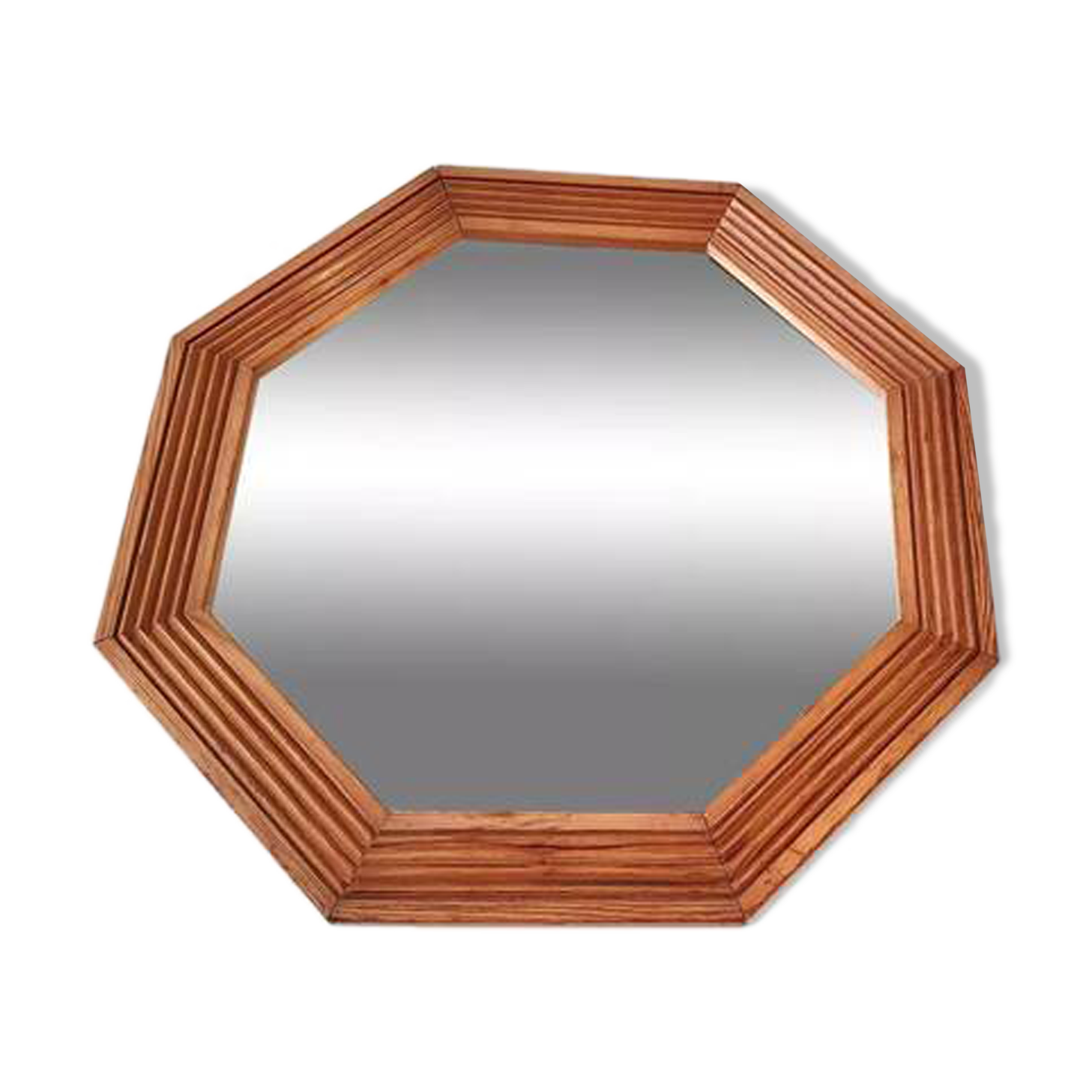 Octagonal mirror, finmirror makisen kuvastin oy