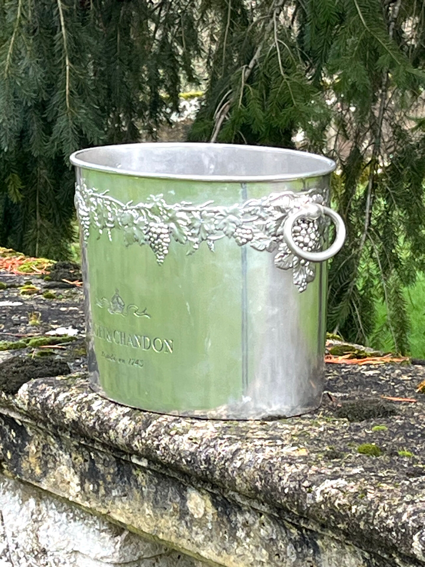 Moet Chandon pewter vasque. Vintage Oval shaped champagne bath