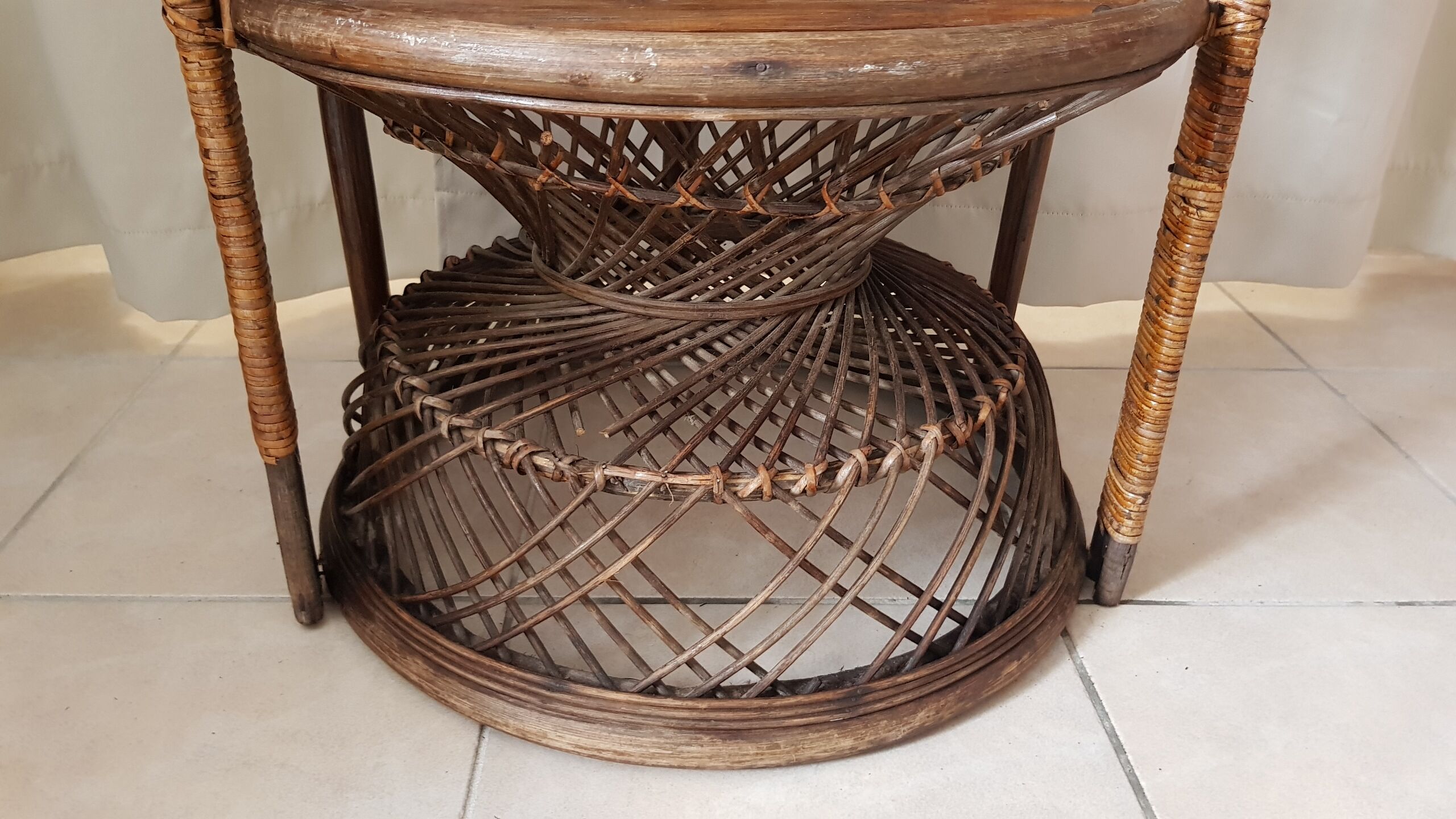 Fauteuil emmanuelle en rotin vernis