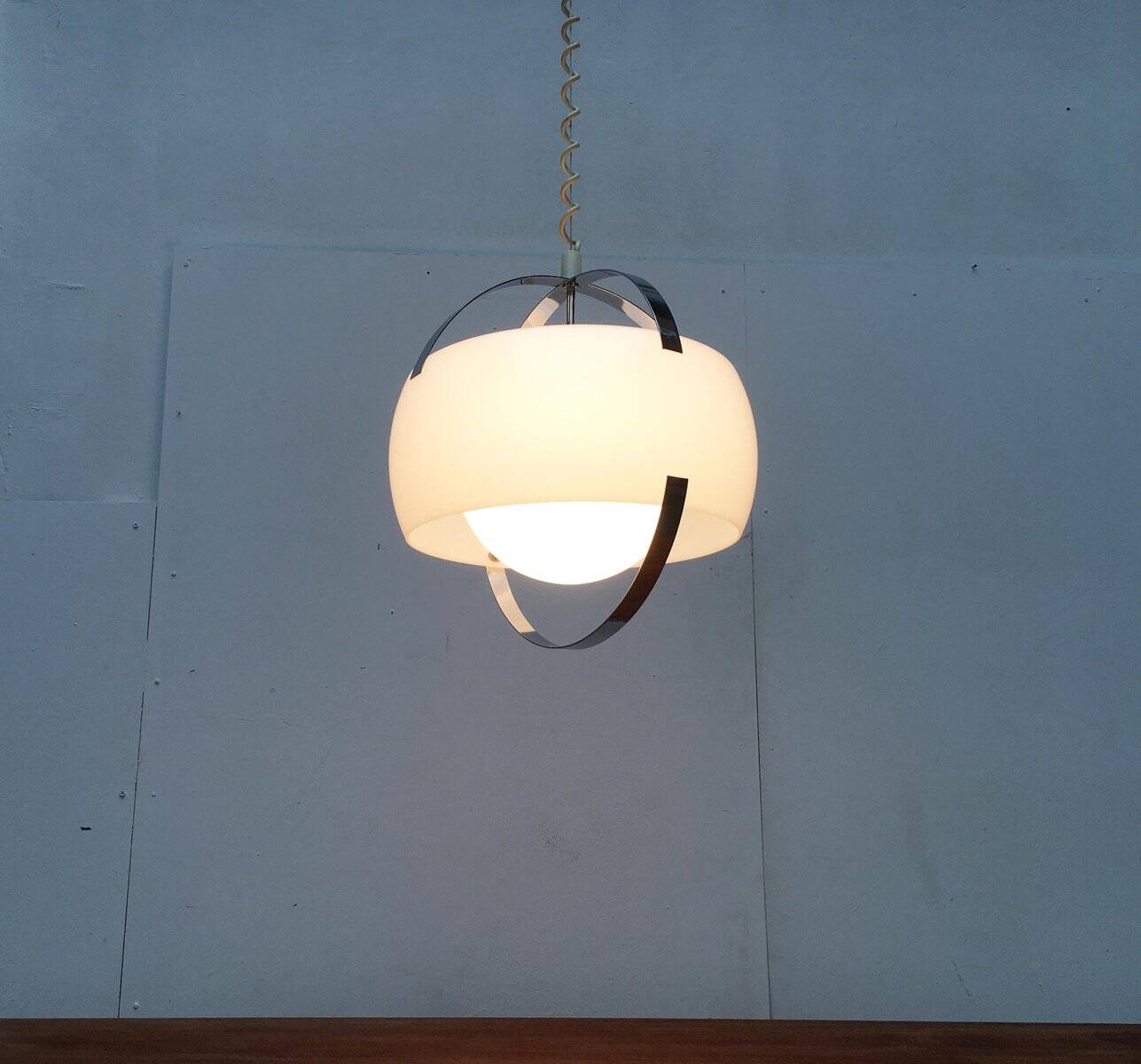 Vintage space-age pendant lamp