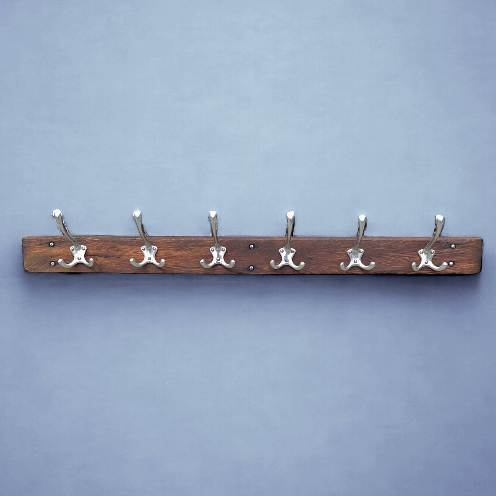 Vintage wall-mounted coat rack in solid wood - 6 hooks