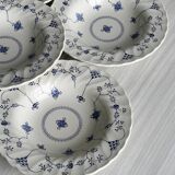 6 Myott plates in English porcelain, blue and white floral pattern