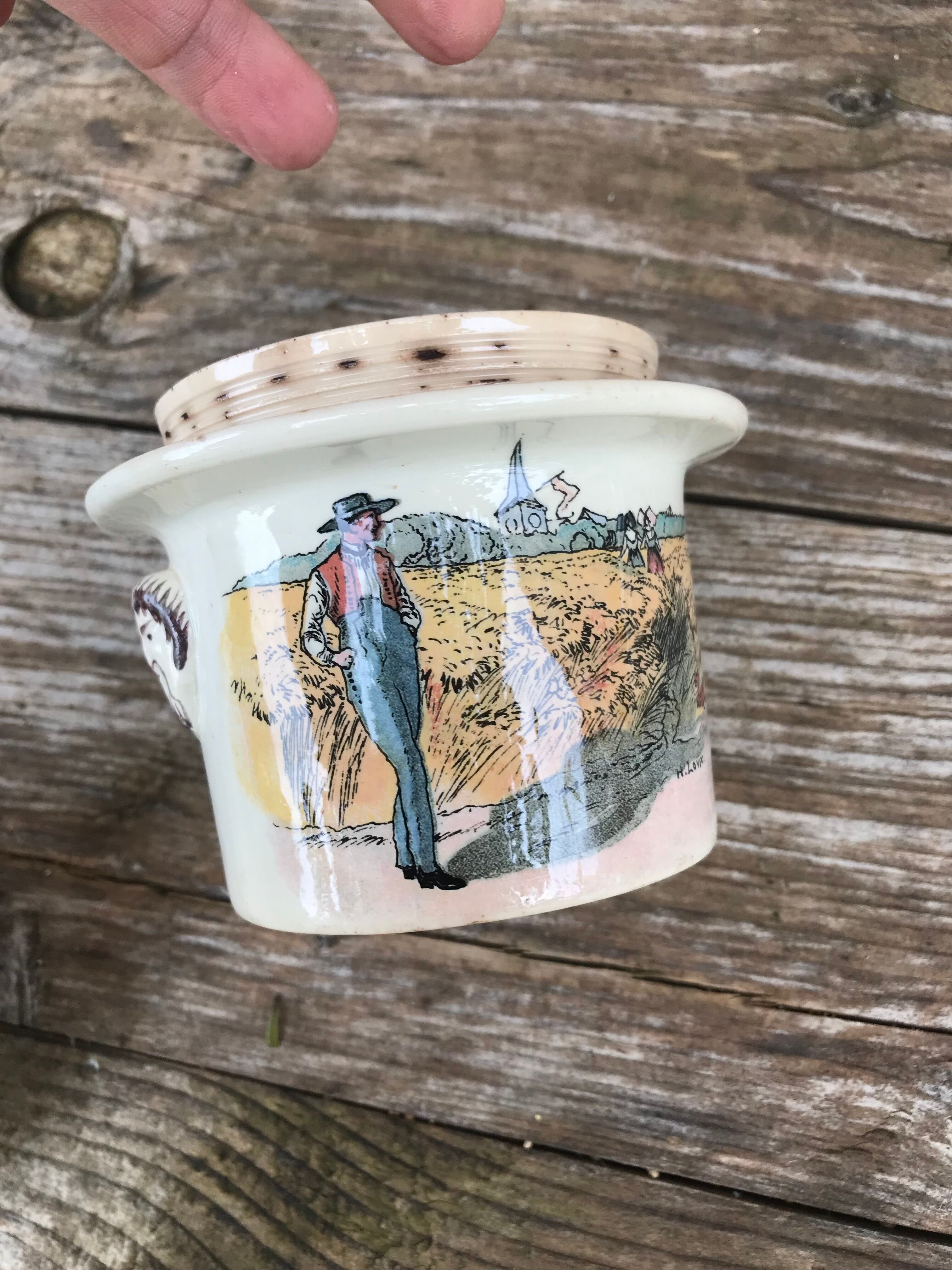 Pot, terrine en faience d'Obernai, Sarreguemines