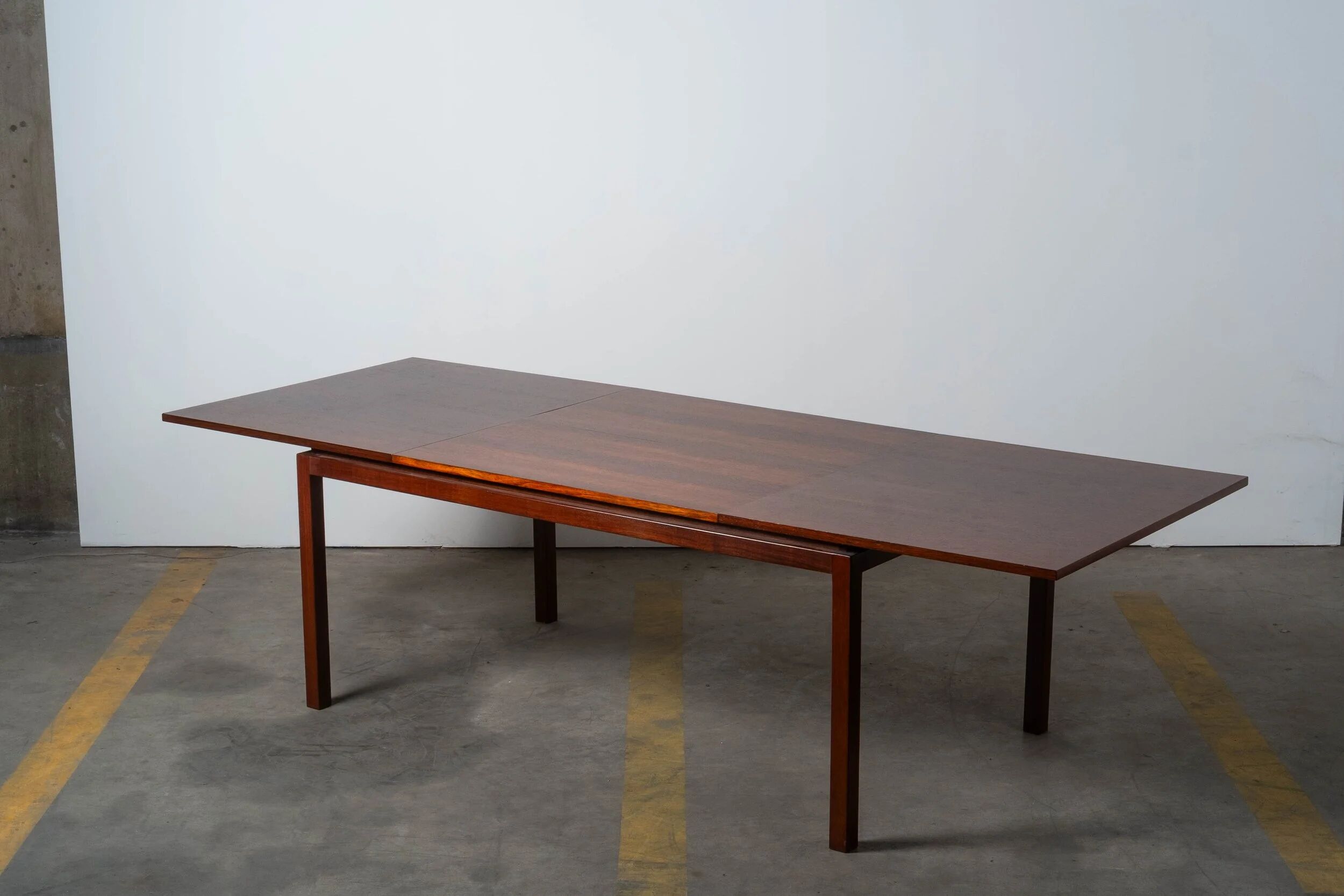 Alfred Hendrickx - Belform extendable dining table
