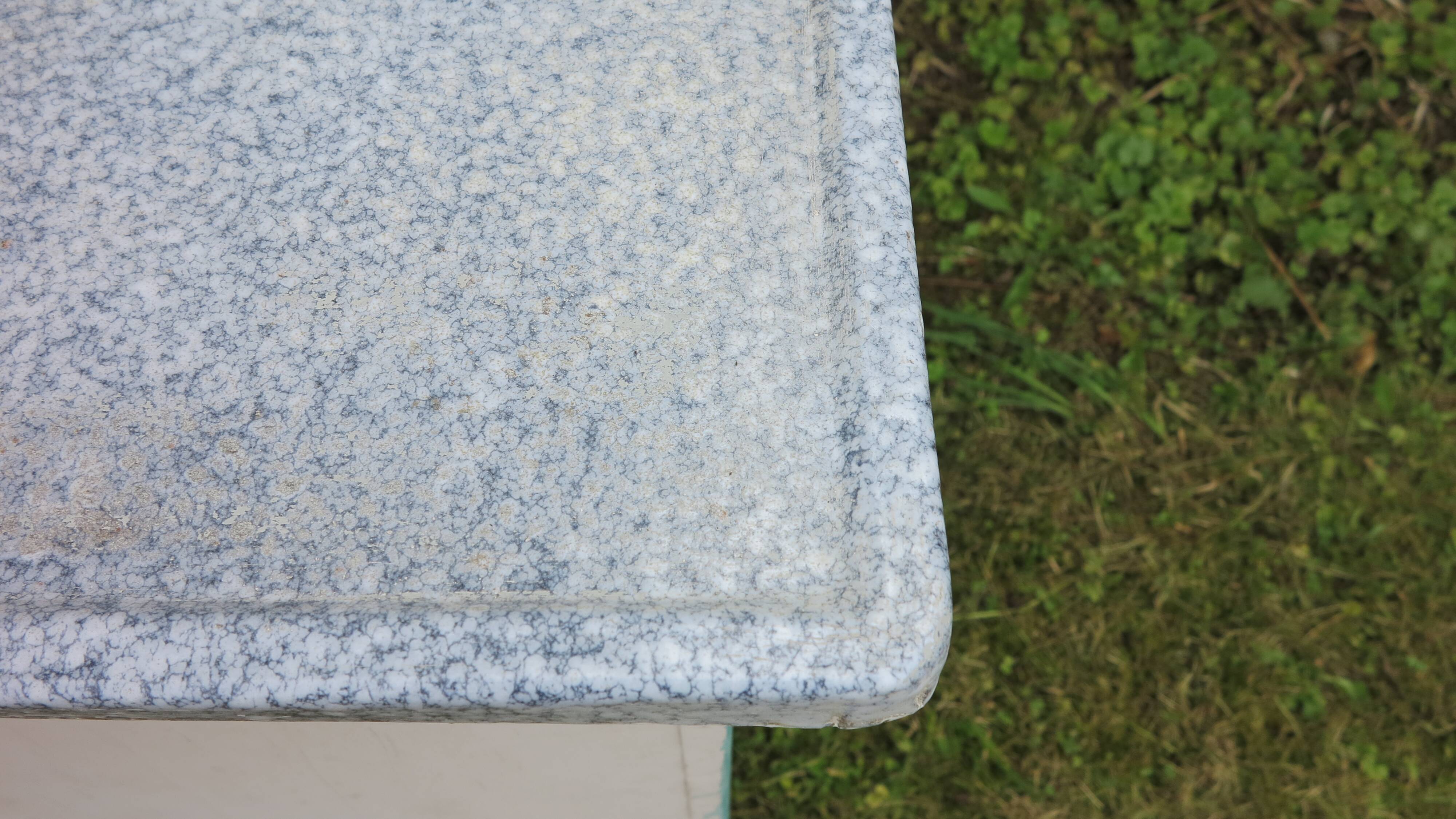 petit buffet métal à deux portes