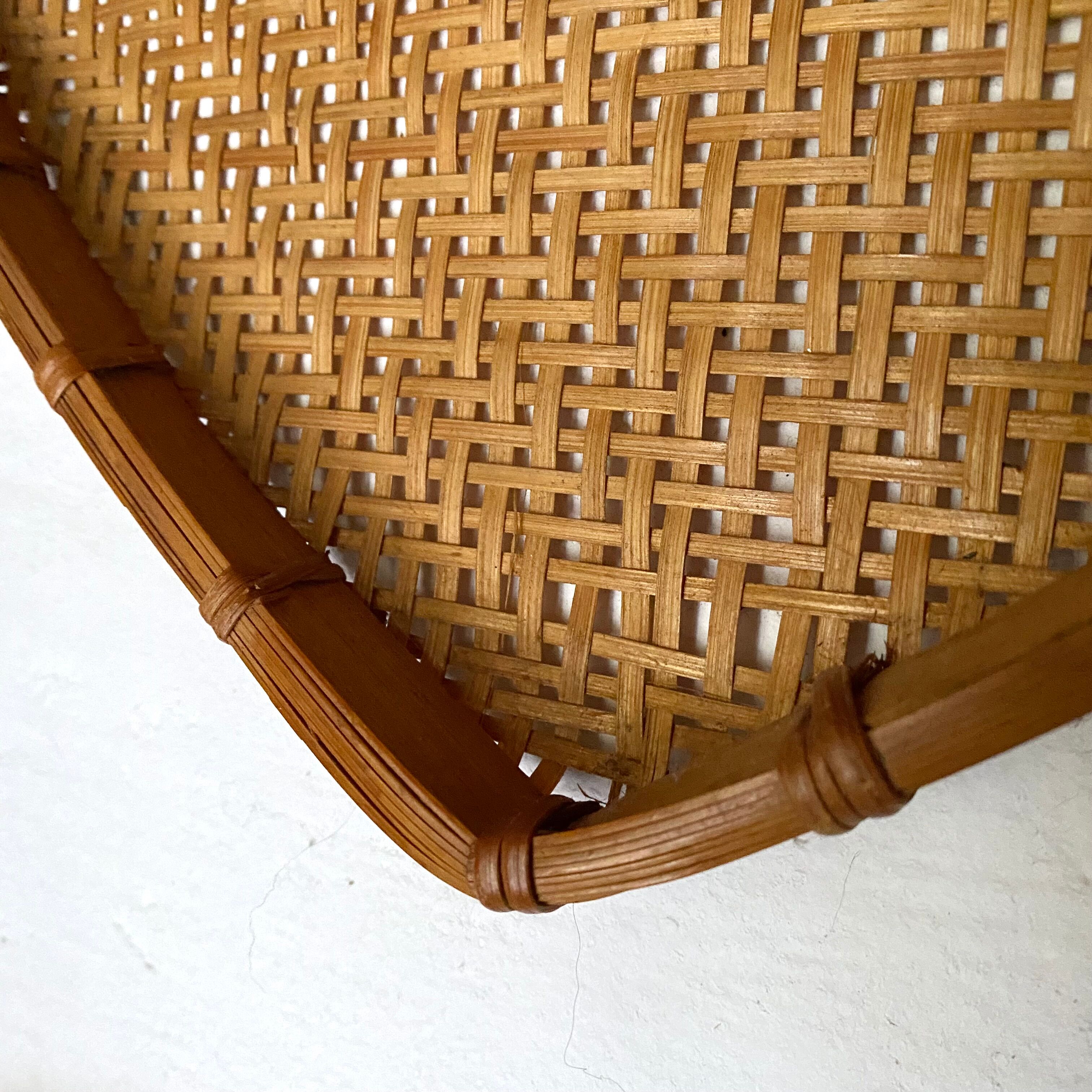 Pair of decorative trays in braided bamboo