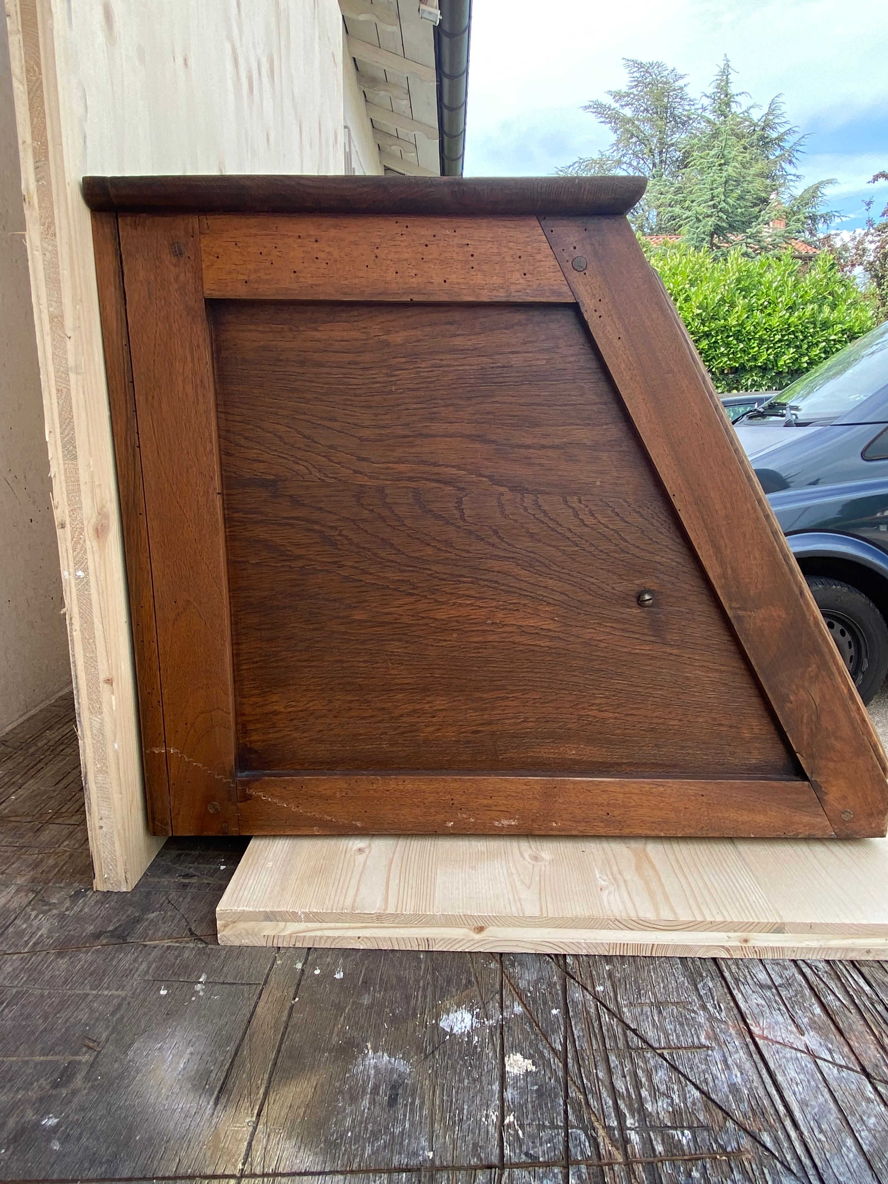 Furniture bahut three old body