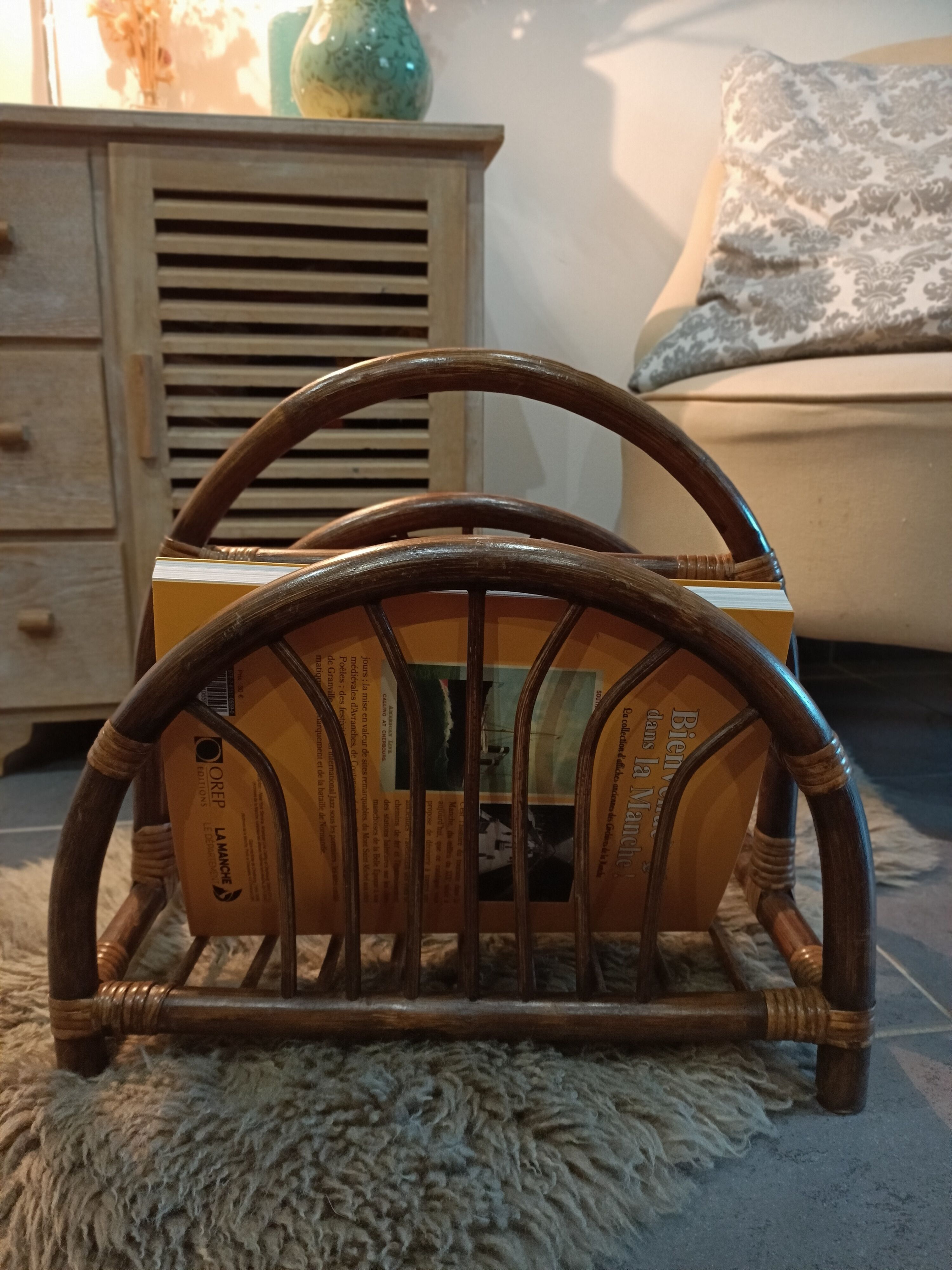 Dark bamboo magazine holders