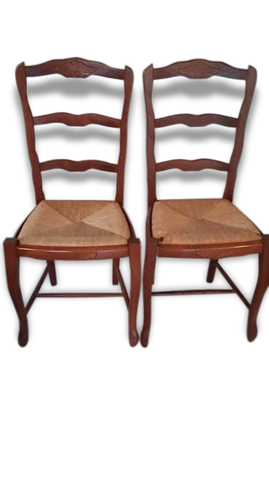 Chaises en bois