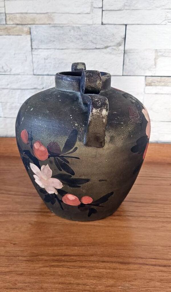 Vase signé Louis Giraud, Vallauris, décor floral peint à la main