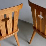 2 solid pine chairs | Göran Malmvall | Sweden | 1940s