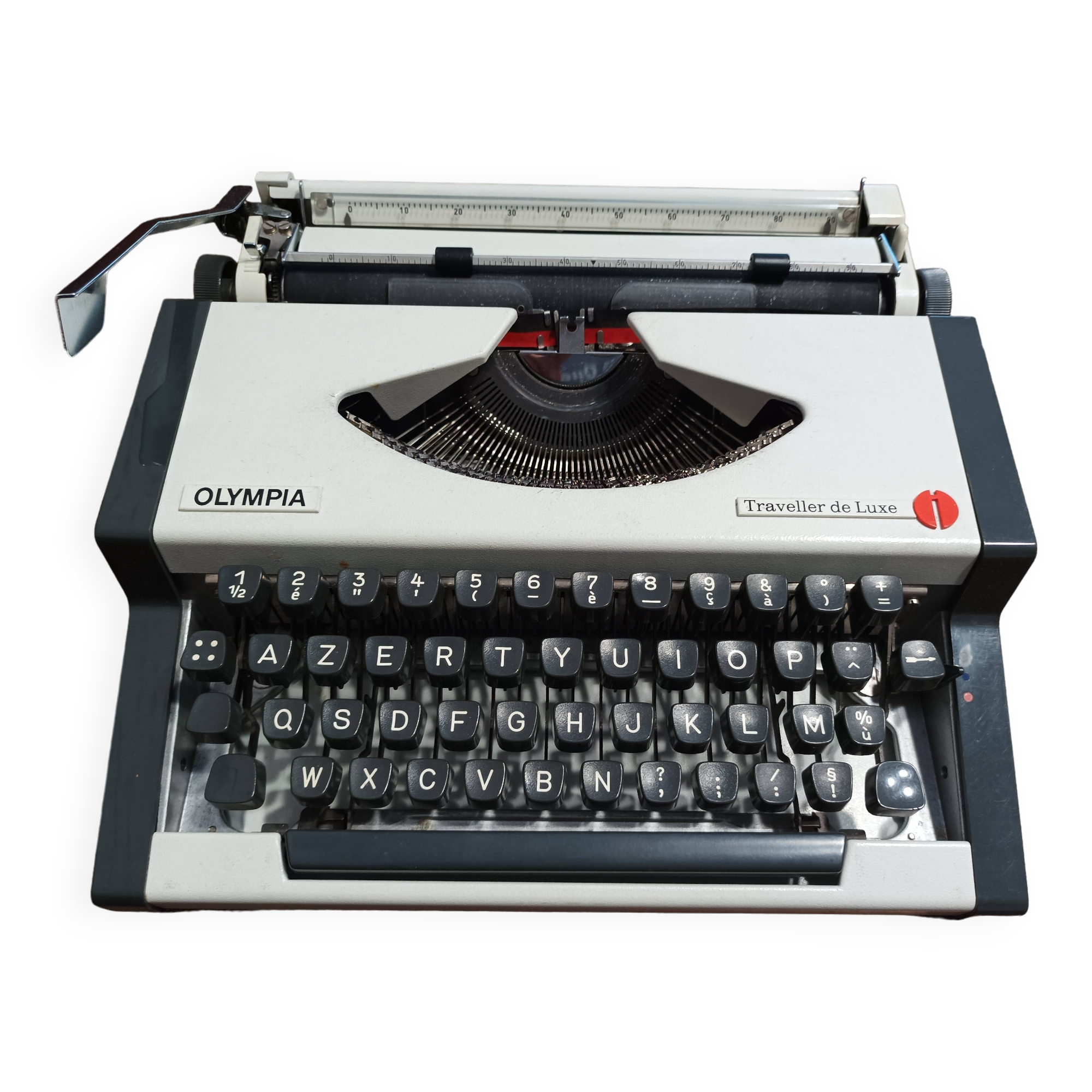 Olympia Traveler de Luxe white typewriter