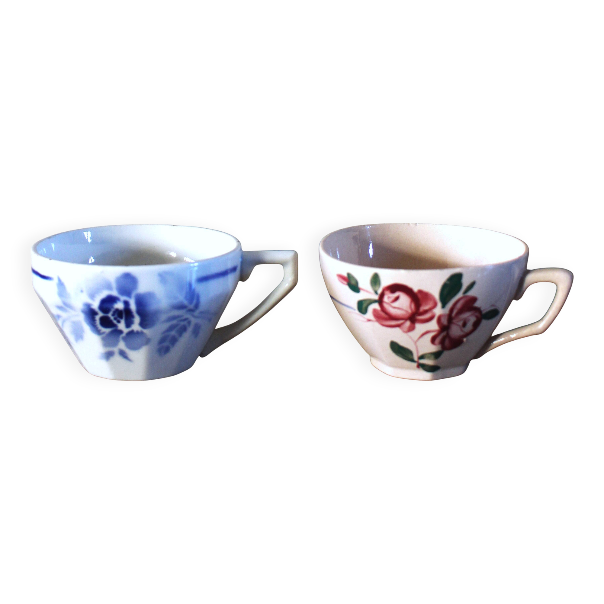 A set of 2 Digoin Sarreguemines cups with pink and blue flowers.