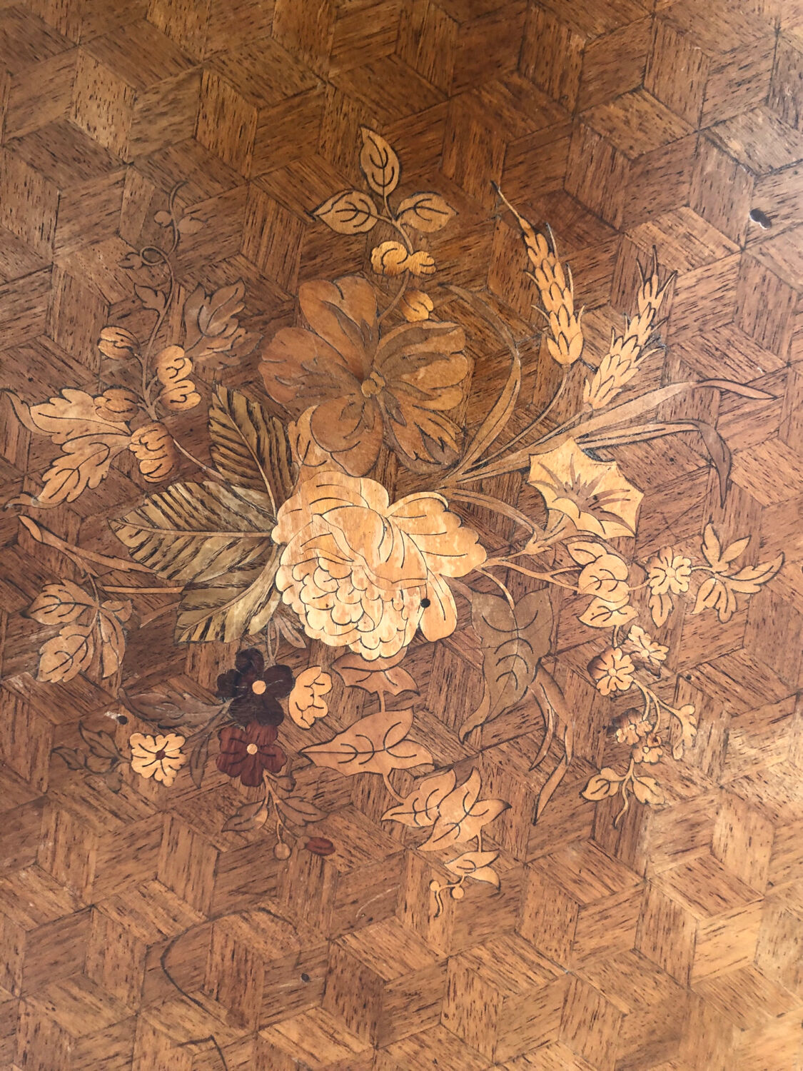 Napoleon era inlaid pedestal table 3