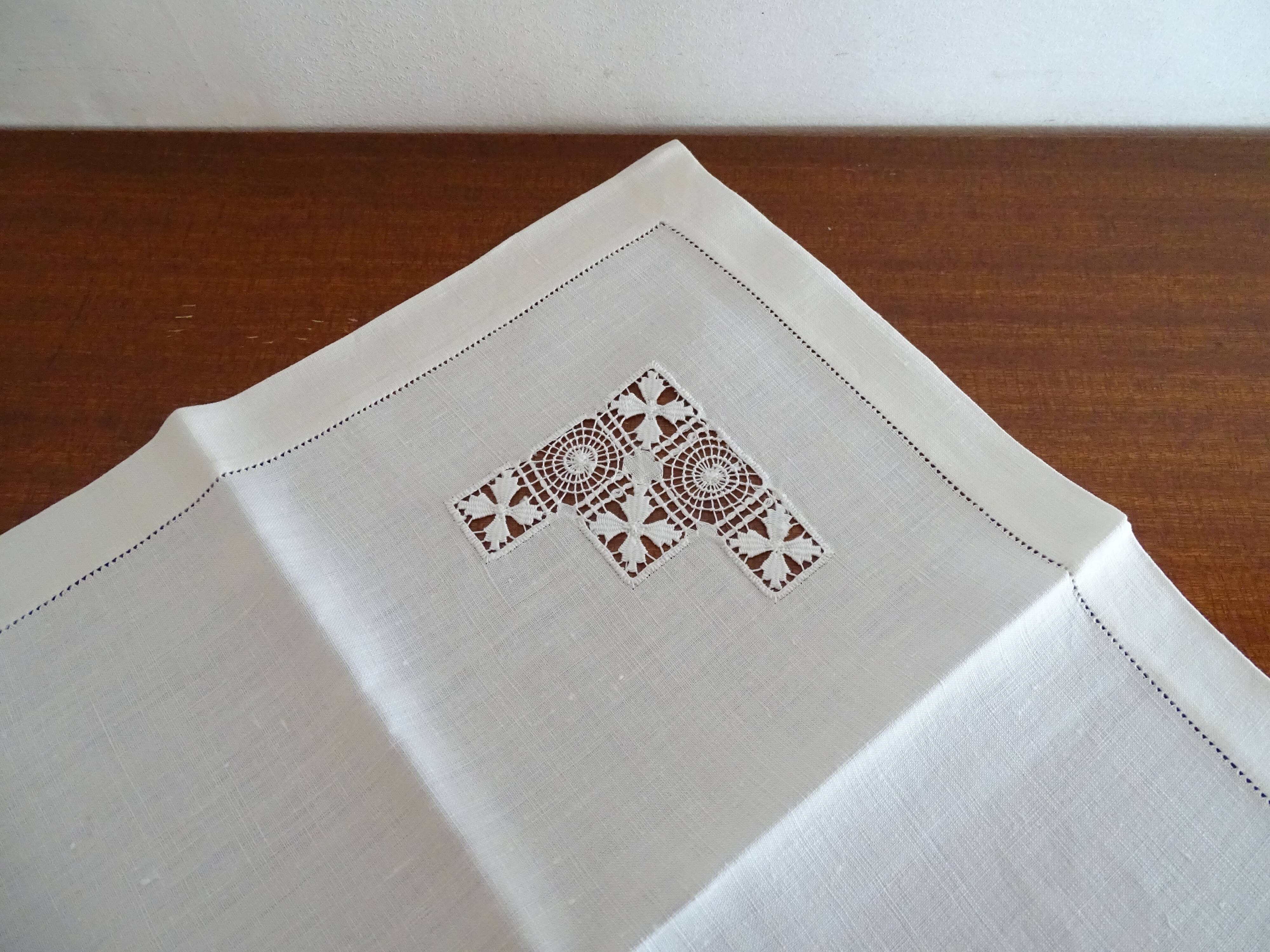 Nappe et 14 serviettes en lin ajouré broderies fines 335 x 170