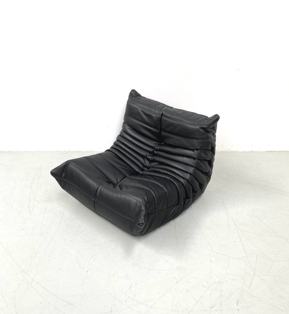 French black leather Togo lounge chair by Michel Ducaroy for Ligne Roset, 1970s