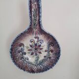 Tidy or object to hang