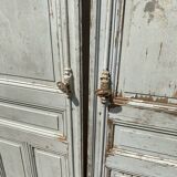 Double vestibule door