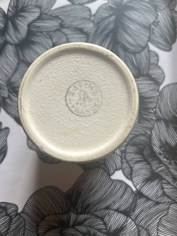 Série de huit pots à épices vintage Salins