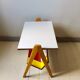 Table basse pieds compas vintage