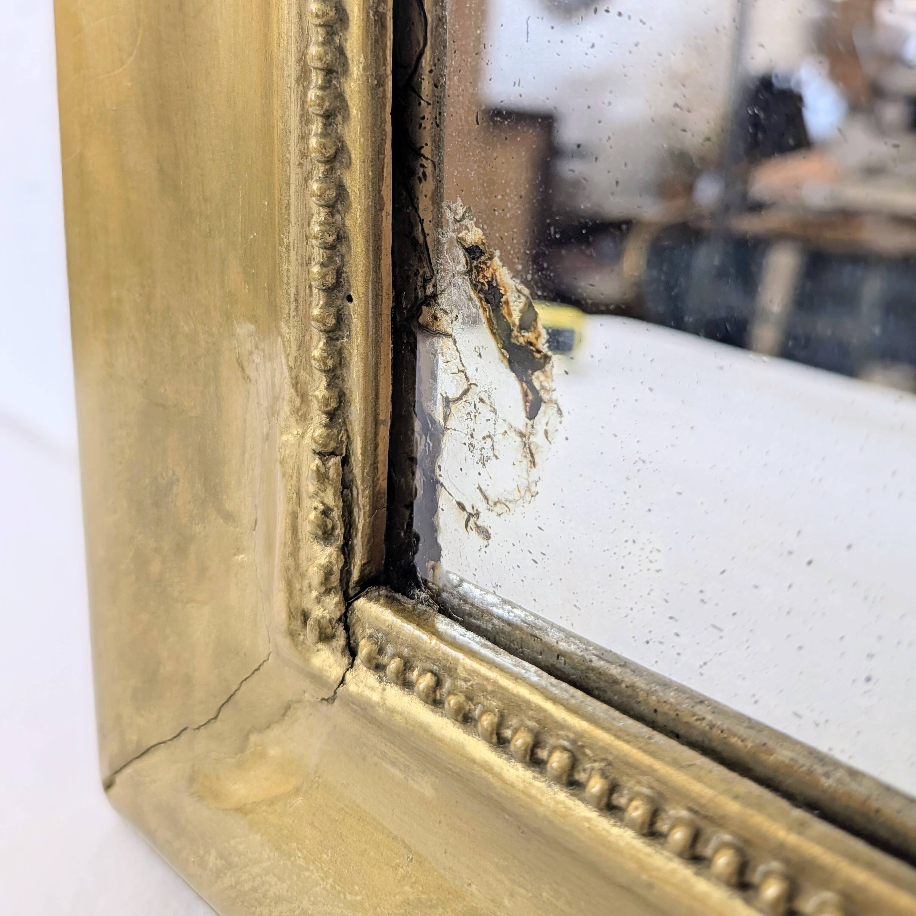 Louis-Philippe gold mirror with beaded moulding 62x92cm