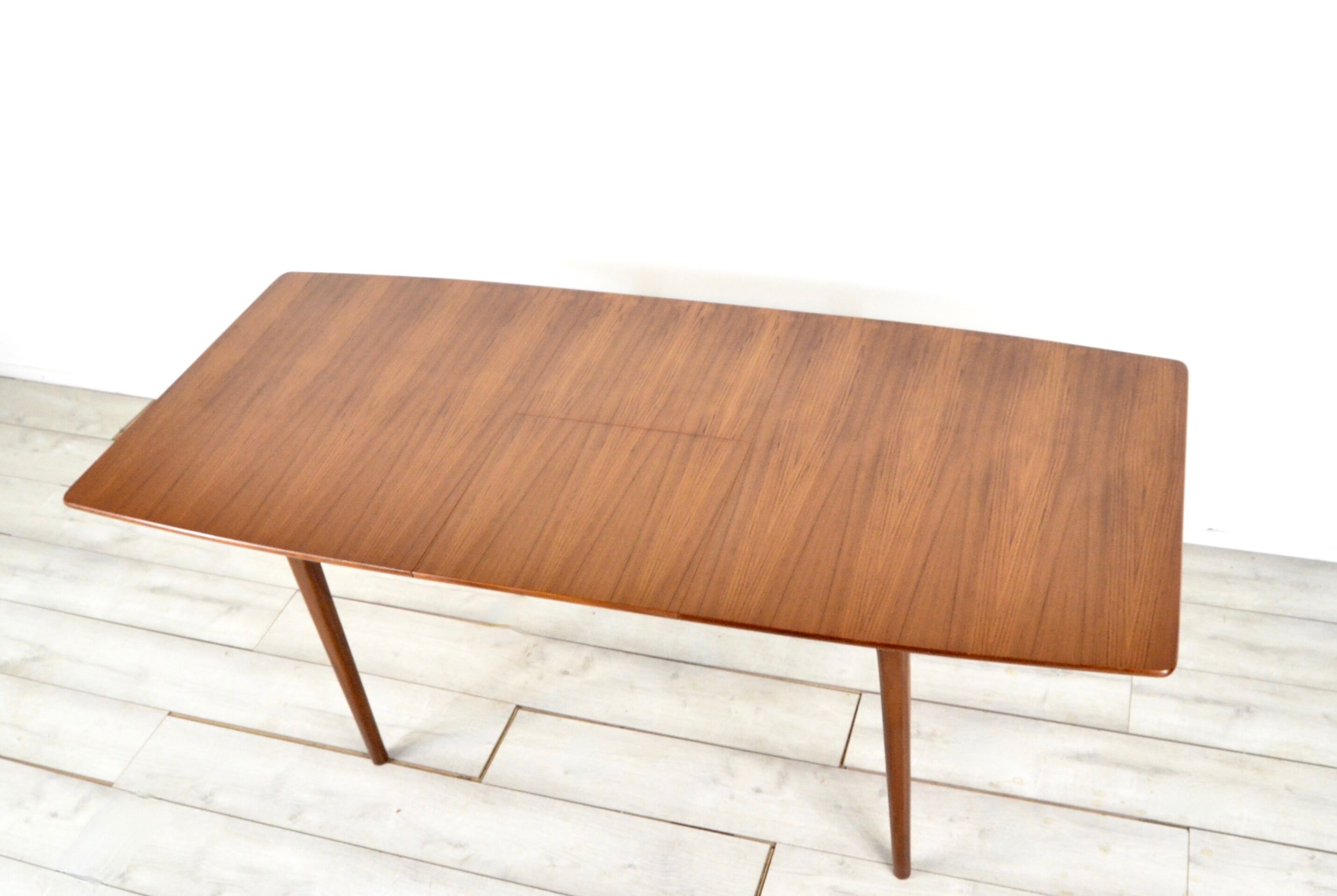 Midcentury Mcintosh Extending Table in Stunning Teak.  Modern / Retro / Danish style.