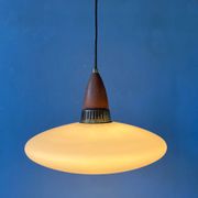 Suspension en verre opalin (style Philips) - Louis Kalff