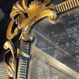 Miroir doré louis xv rocaille en bois sculpté et stuqué, xixe siècle