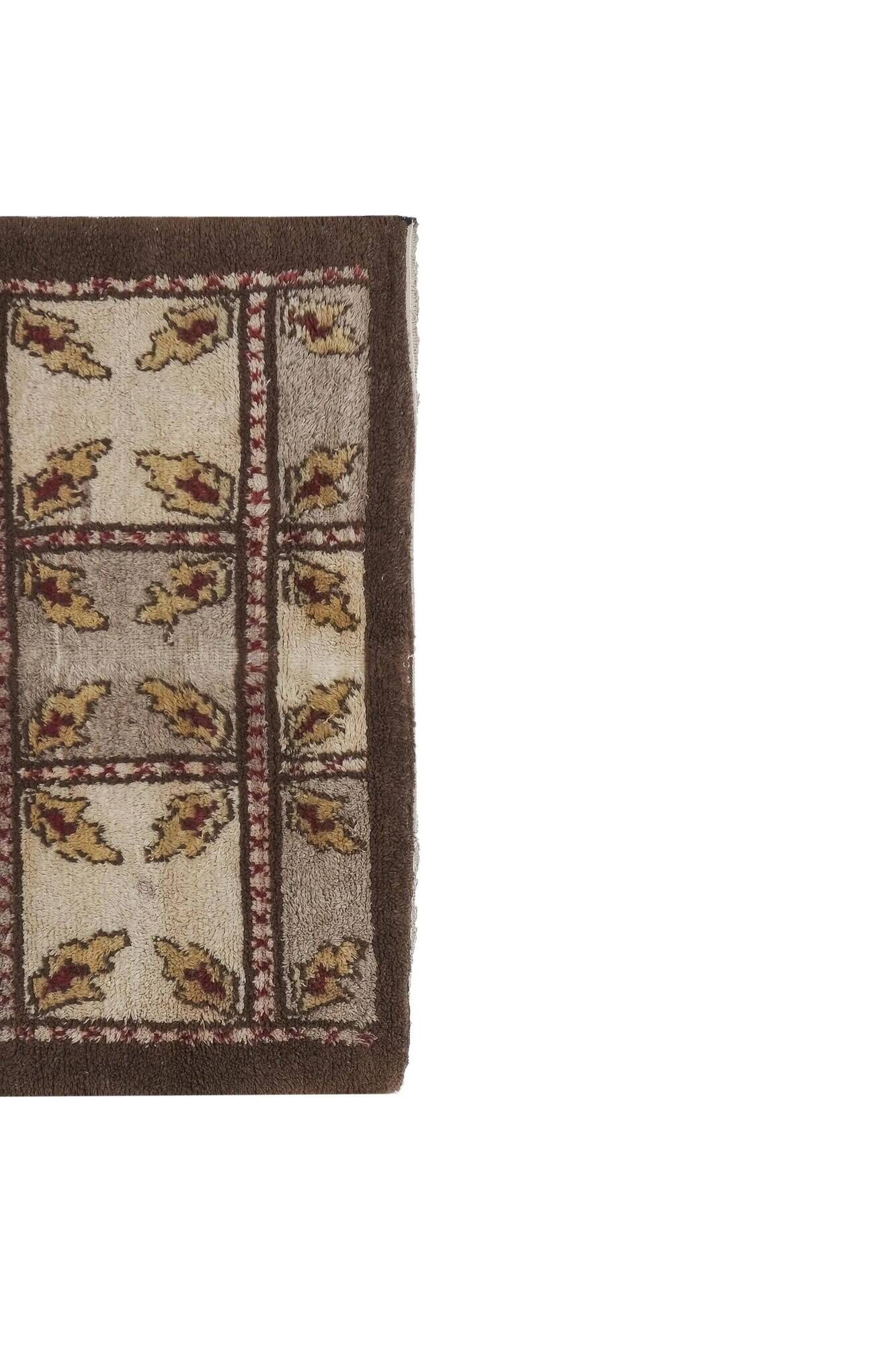 Vintage handmade Turkish rug 117x168 cm