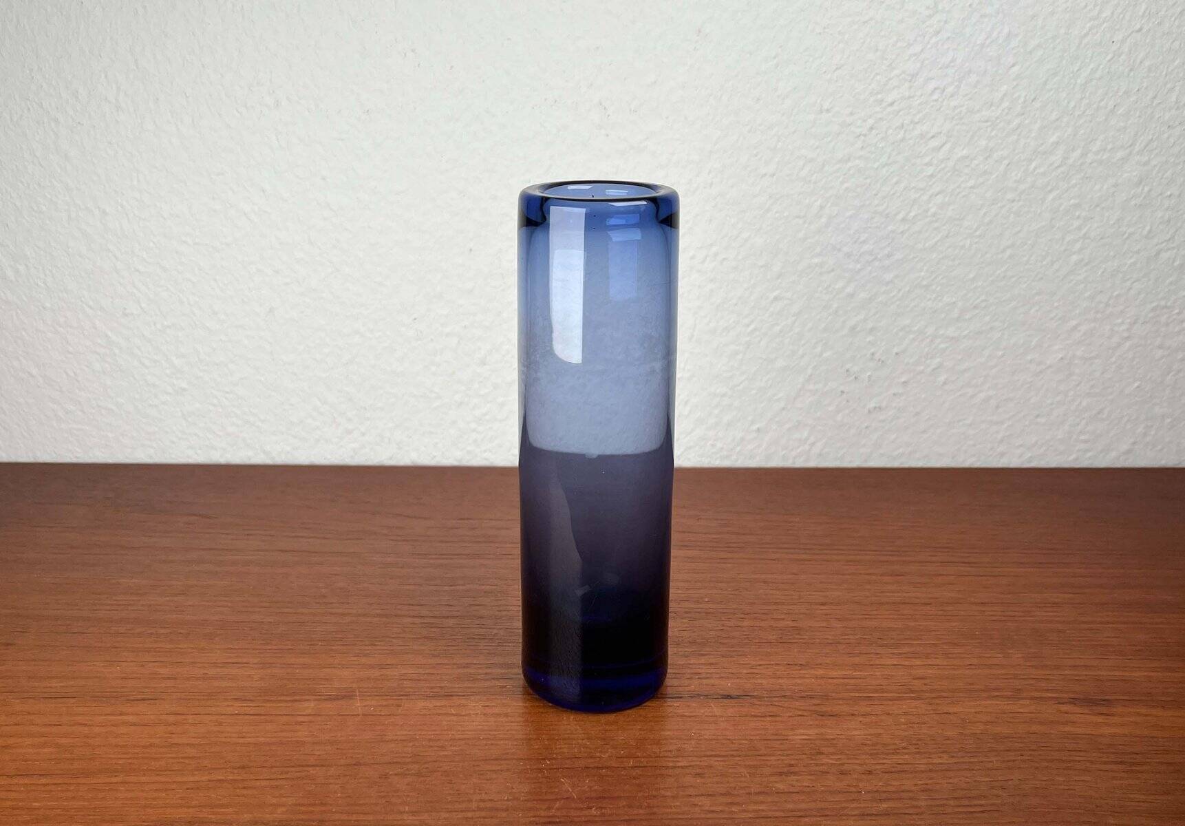 Blue glass vase from the Danish Mid-Century Modern Labrador series by Per Lütken for Holmegaard, 1950s.