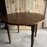 Drop-leaf table