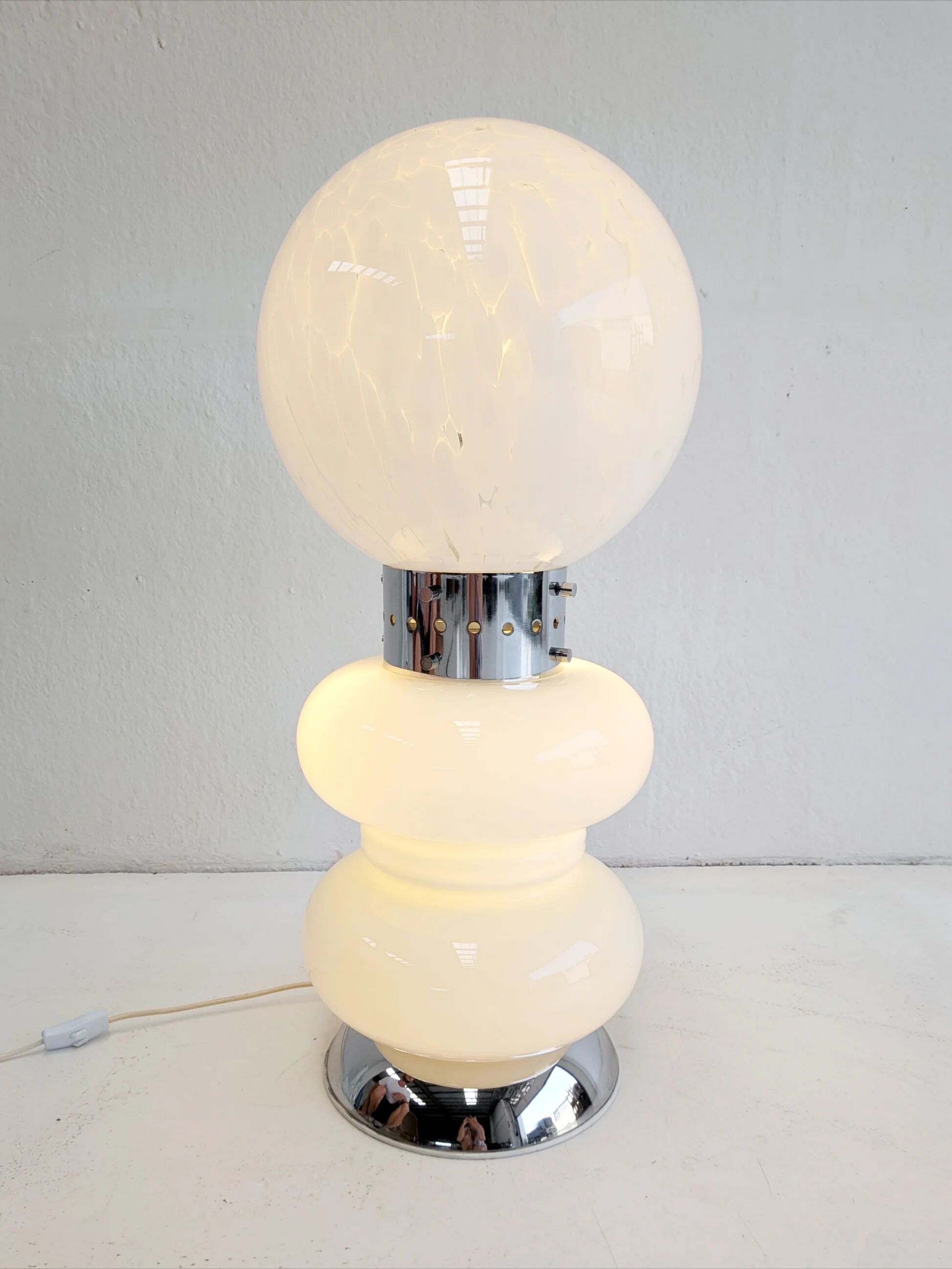 Italian space age floor lamp in Murano glass 1970s