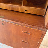 Scandinavian secretary