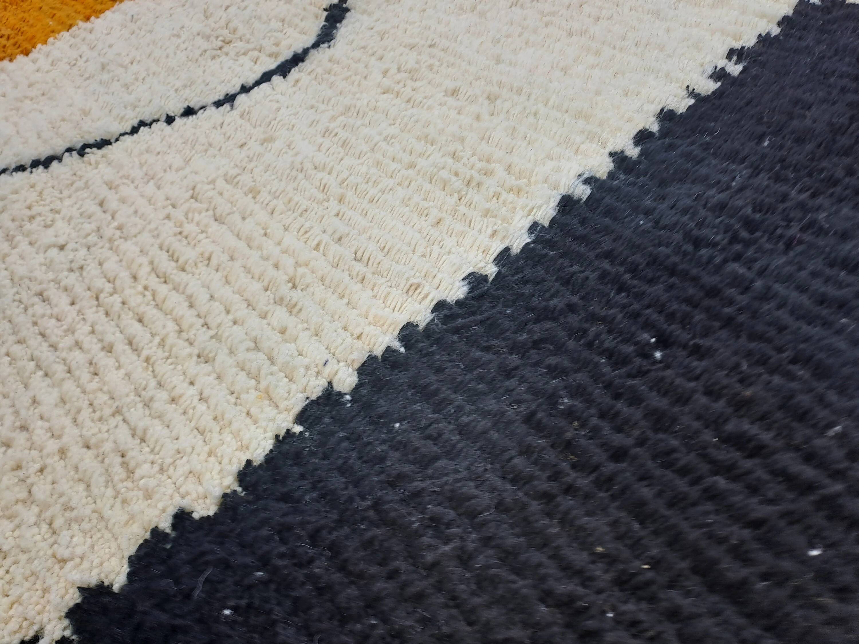 Handmade natural Berber rug 3x2 m