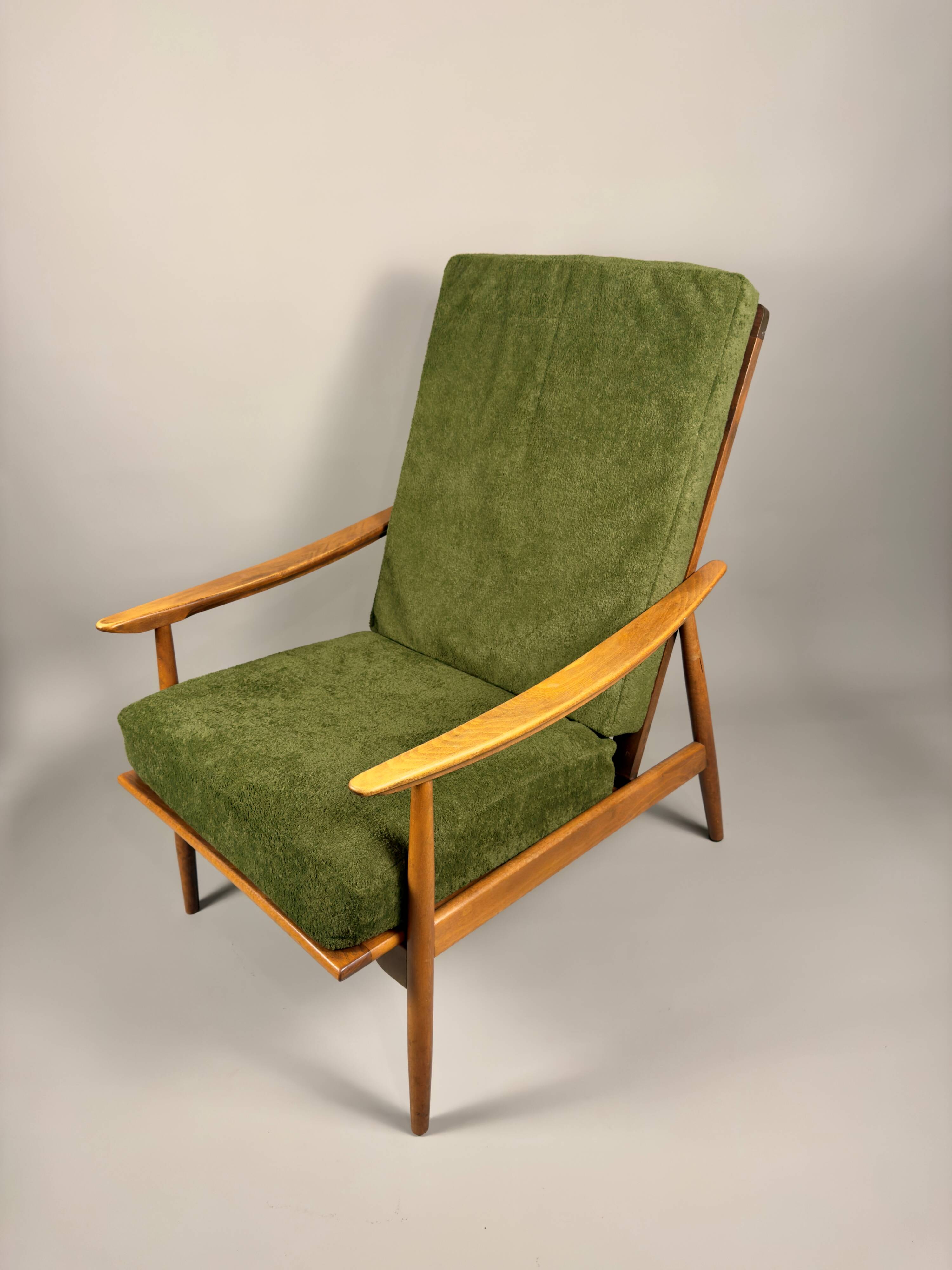 Fauteuil scandinave – revêtement vert, bois de hêtre, vintage