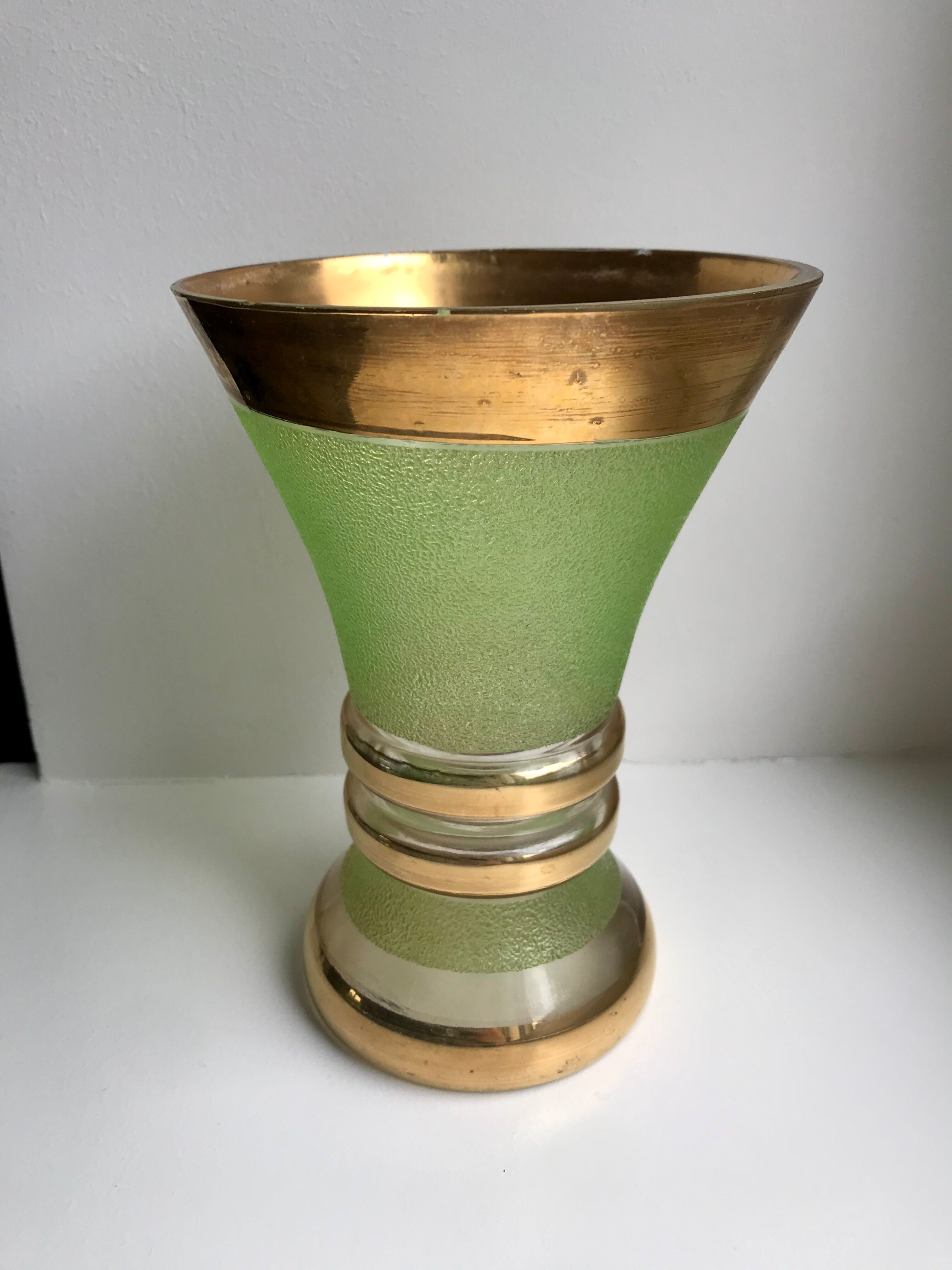 Green granita vase 60s