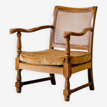 English style armchair