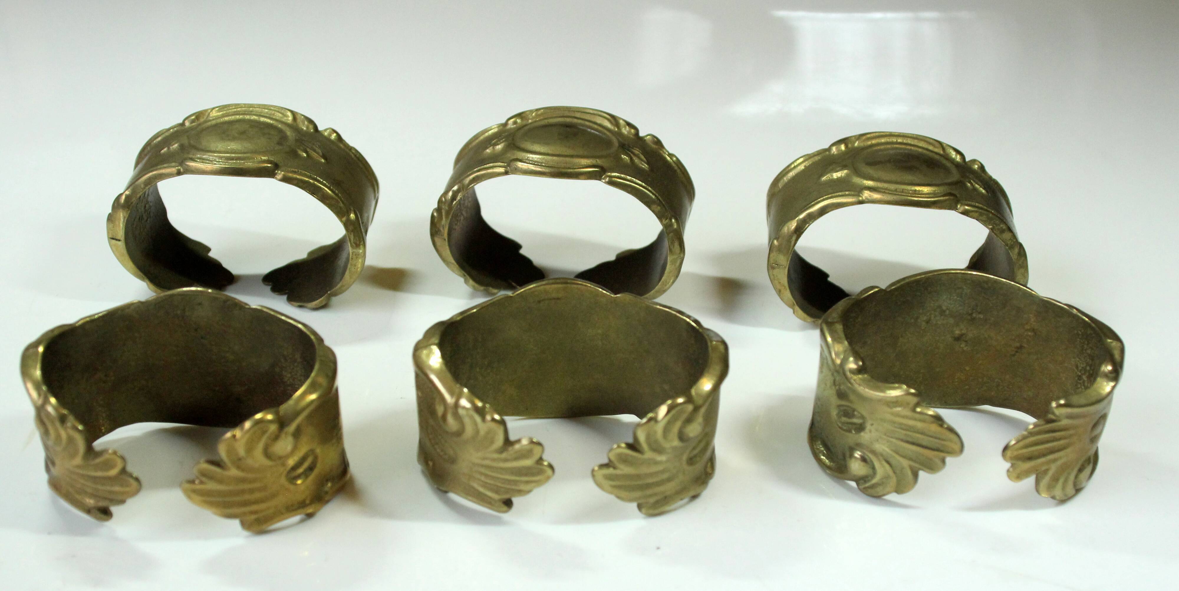 6 solid brass napkin holder, napkin rings, vintage from the 1960s, in original box