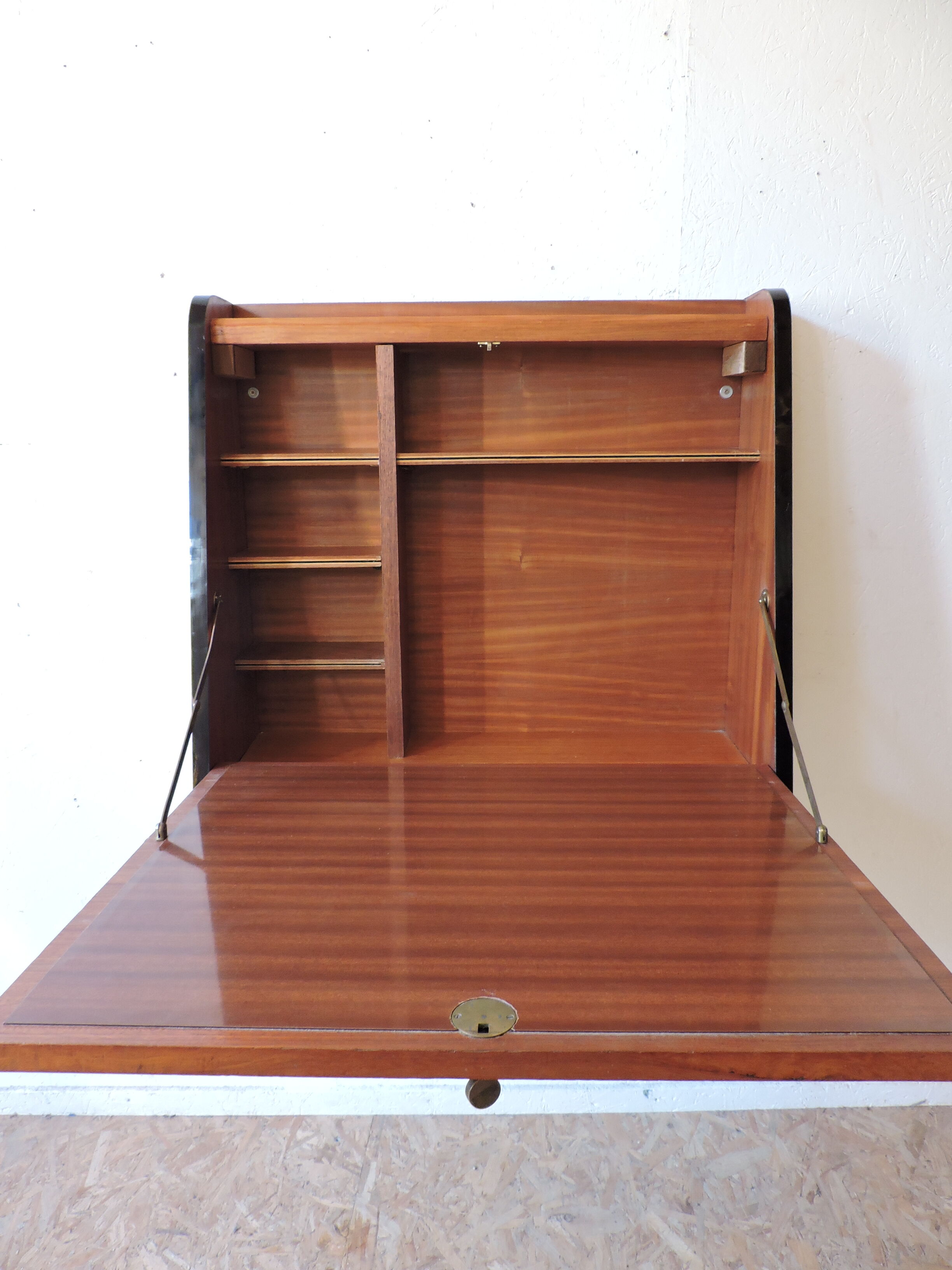 Teak wall-mounted secretary from the 50s / 60s