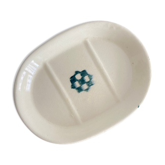 Iron earth soap holder