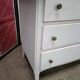 Commode des années 60, 3 tiroirs, peinte en blanc